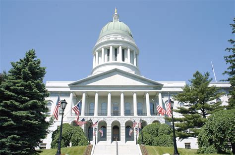 what's the capital of maine|Augusta .